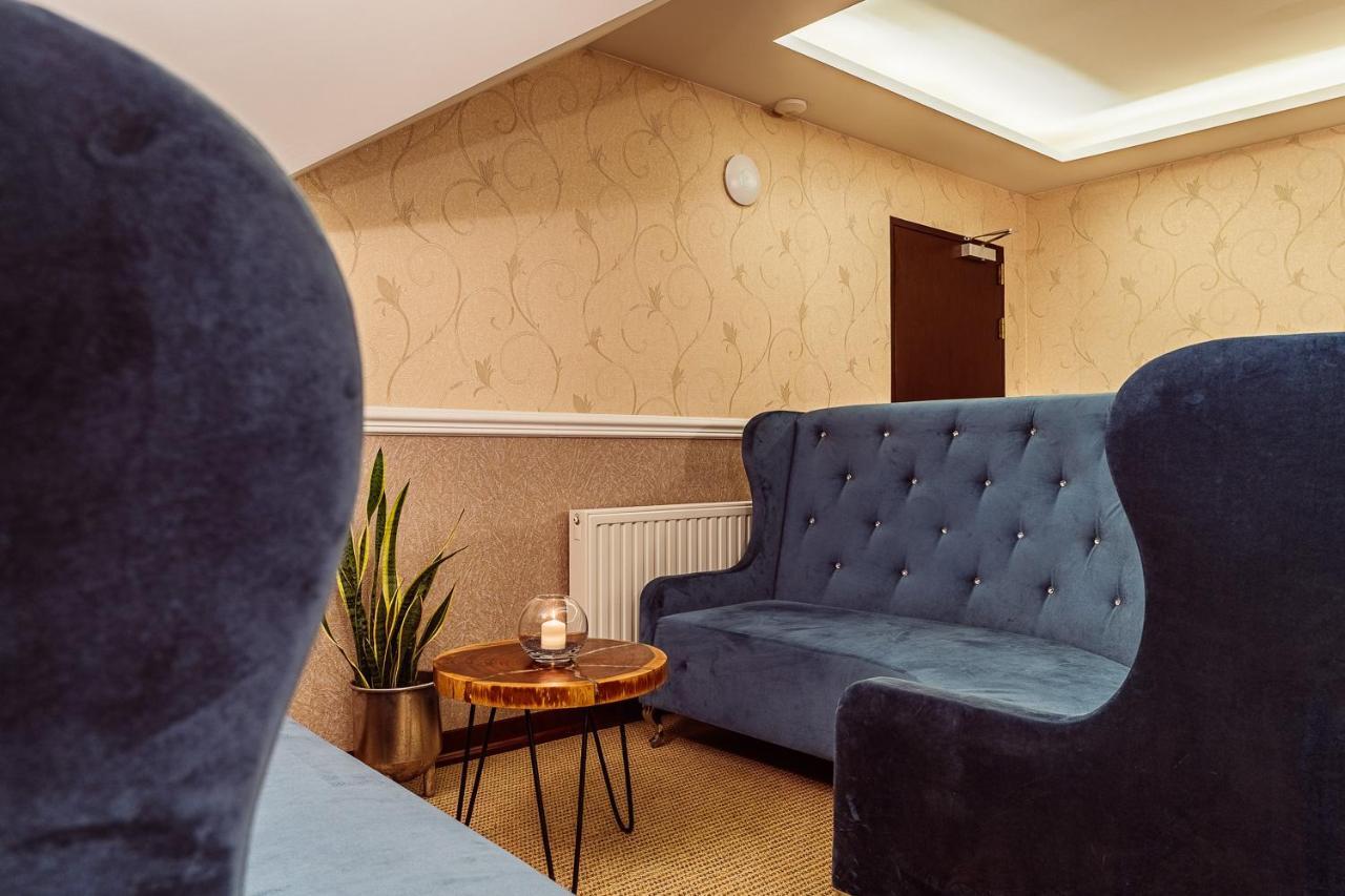 Hotel Dwor Choiny Kazimierówka Exteriér fotografie